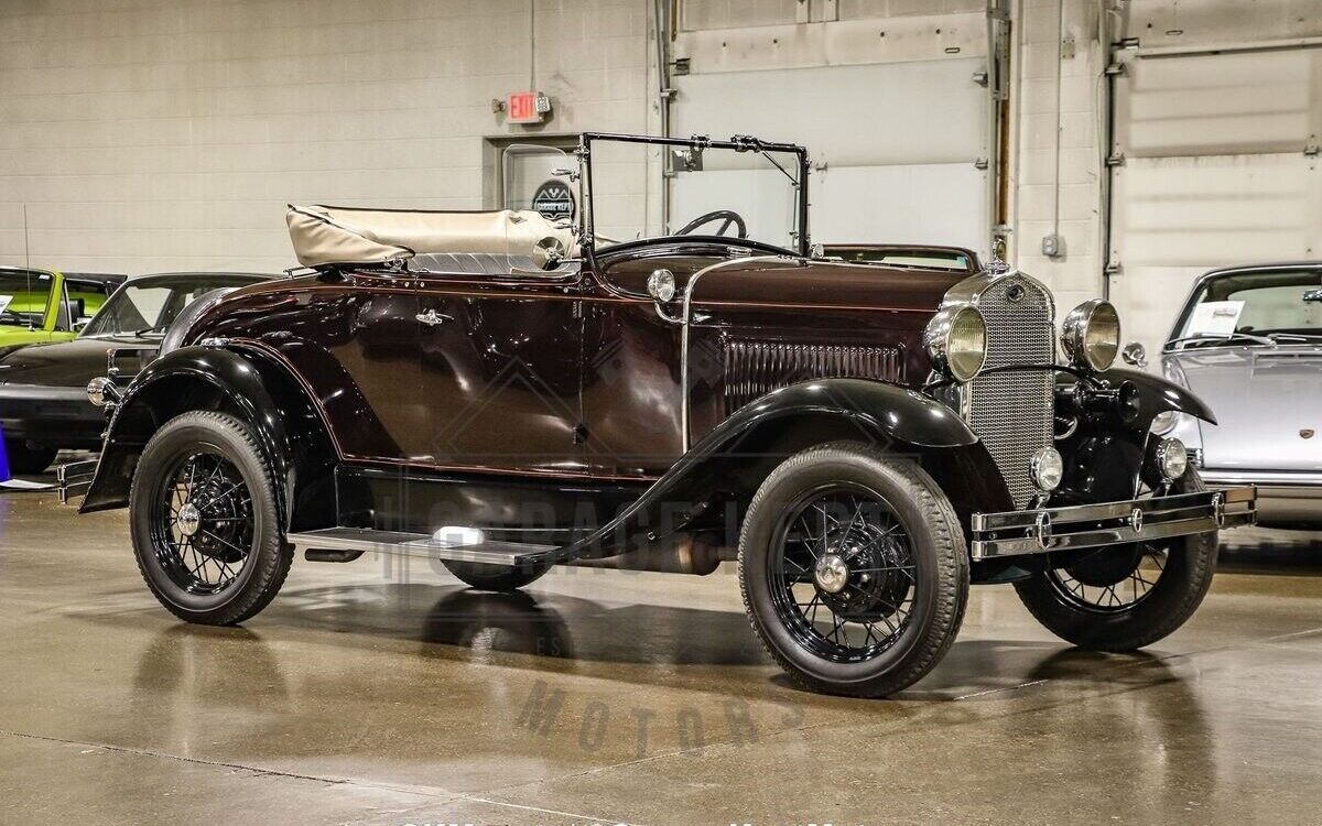 Ford-Model-A-Cabriolet-1930