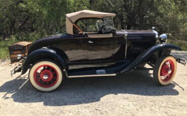 Ford-Model-a-deluxe-roadster-1931