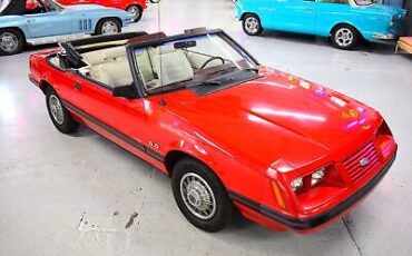 Ford-Mustang-Cabriolet-1984-1