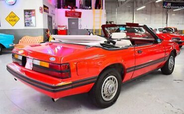 Ford-Mustang-Cabriolet-1984-10