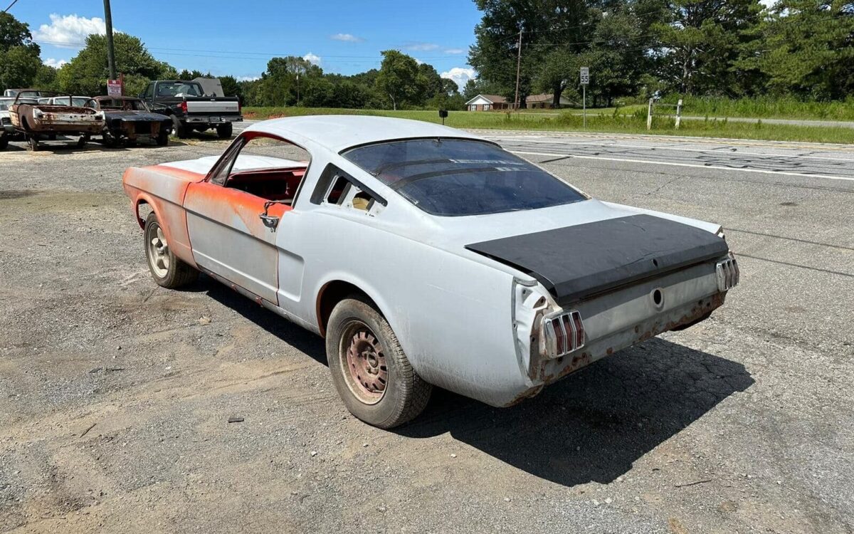 Ford-Mustang-Coupe-1965-5