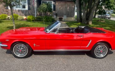 Ford-Mustang-convertible-1965-2