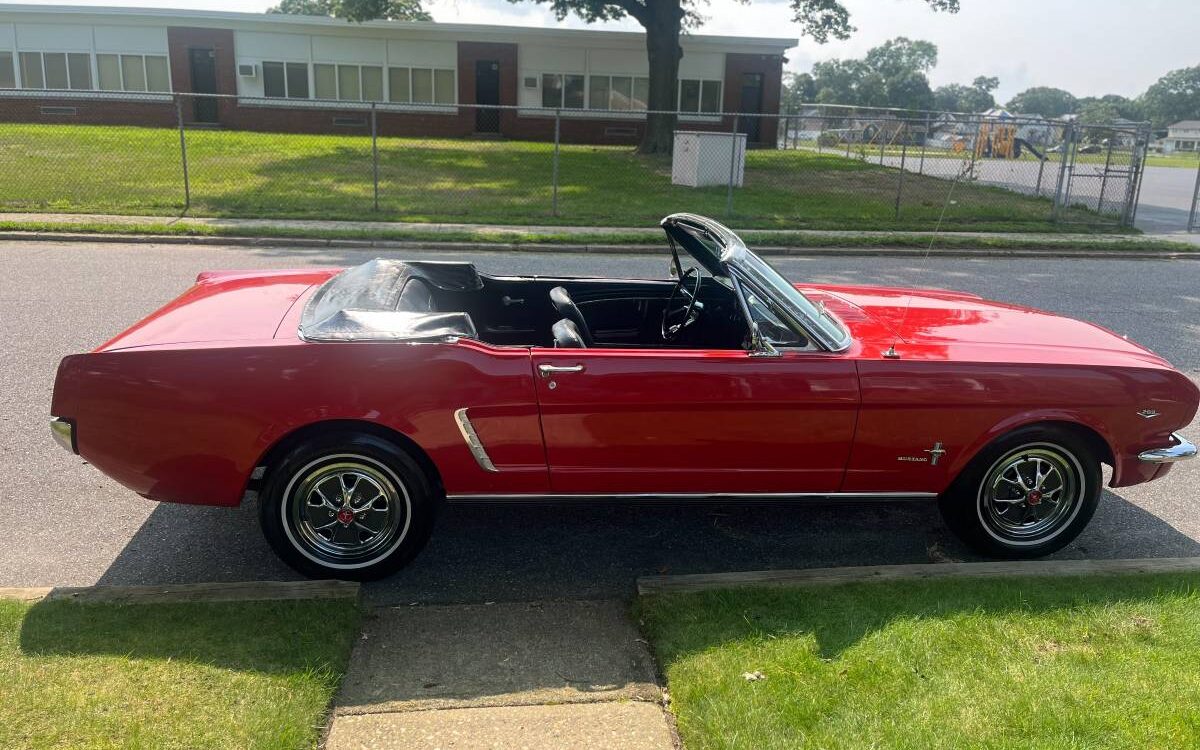 Ford-Mustang-convertible-1965-6