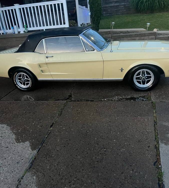 Ford-Mustang-convertible-1967