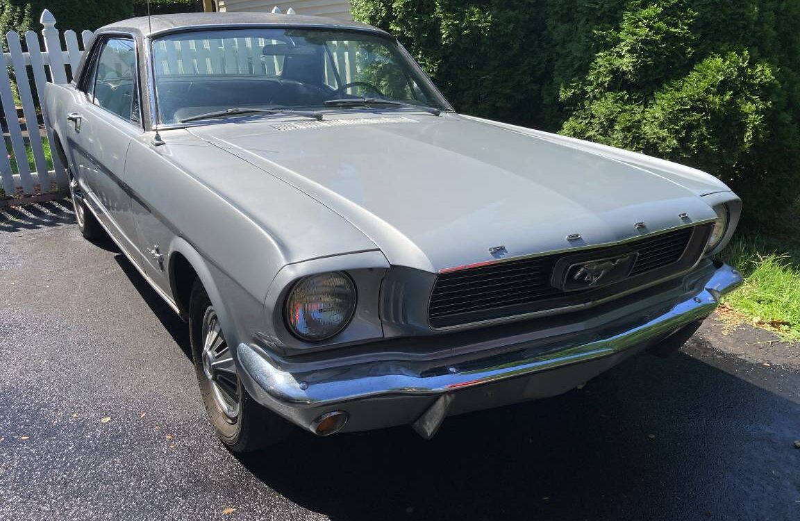 Ford-Mustang-coupe-1966-9