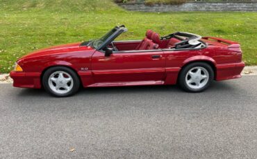 Ford-Mustang-gt-convertible-1988-1