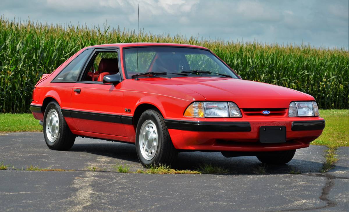 Ford-Mustang-lx-5.0-1989-10