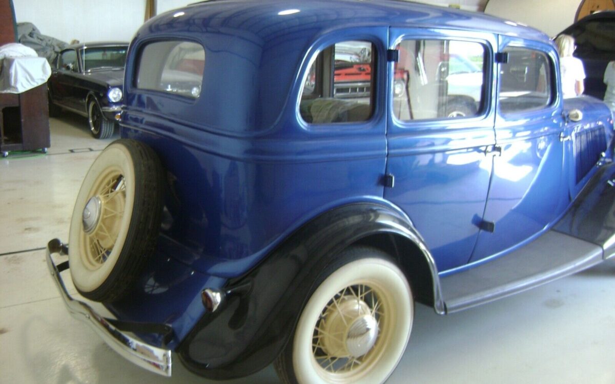 Ford-Other-Berline-1933-1