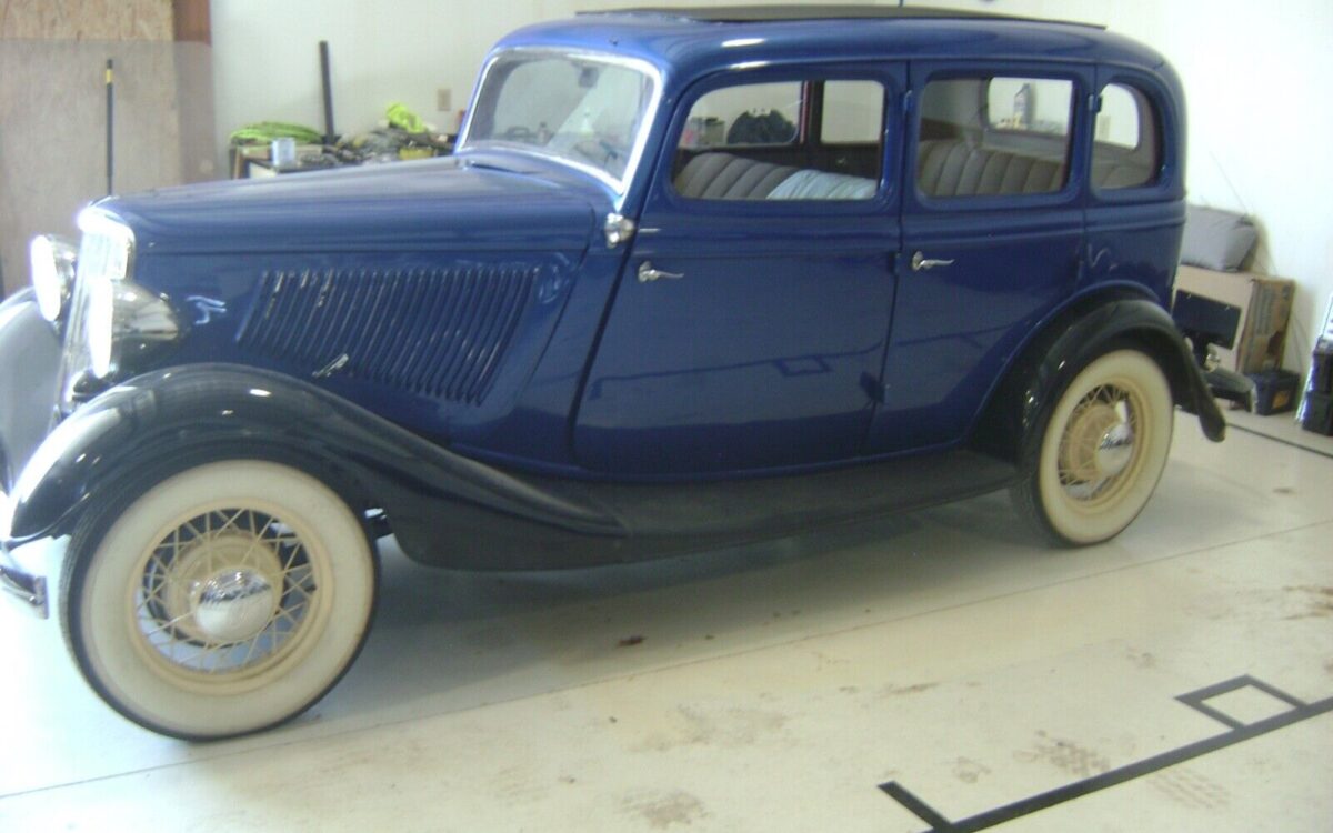 Ford-Other-Berline-1933-3