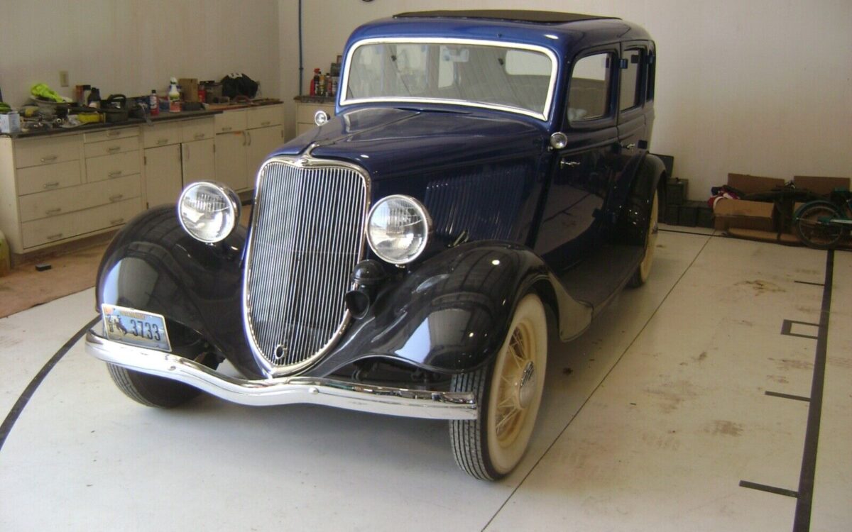 Ford-Other-Berline-1933-4