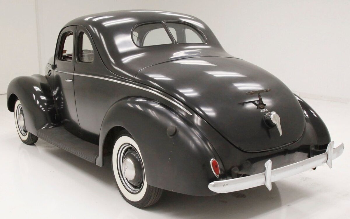 Ford-Standard-Coupe-1939-2