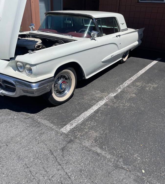 Ford-Thunderbird-1960-2