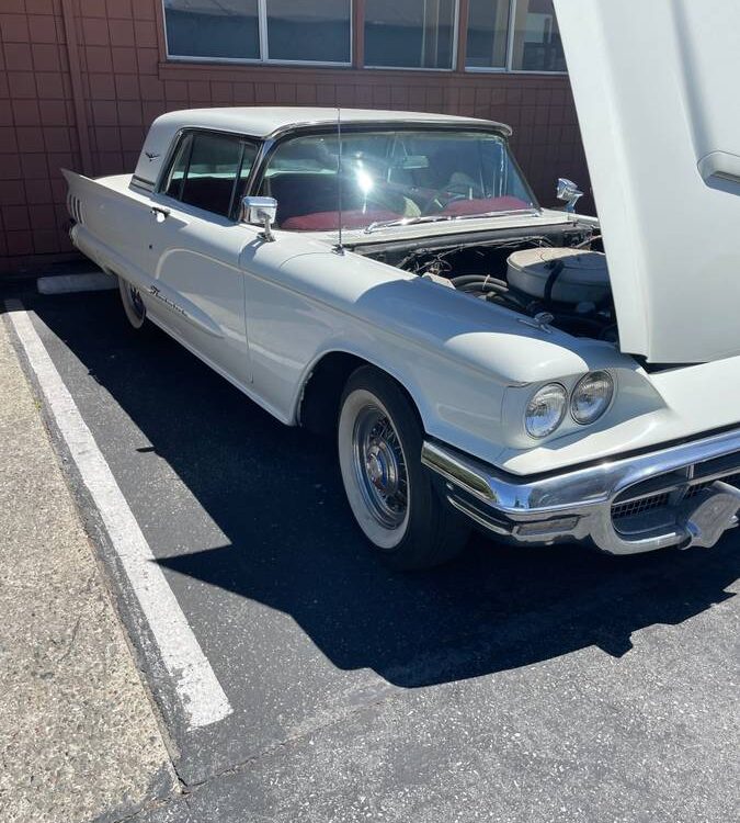 Ford-Thunderbird-1960