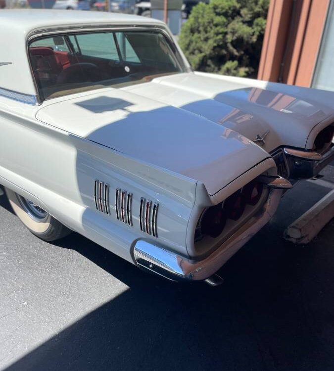 Ford-Thunderbird-1960-5