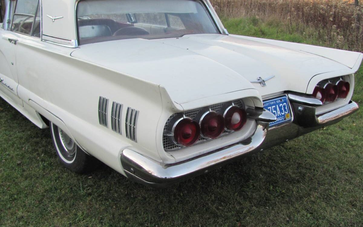 Ford-Thunderbird-coupe-1960-3