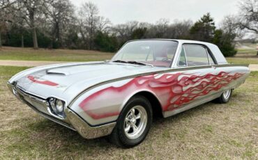 Ford-Thunderbird-coupe-1961-2