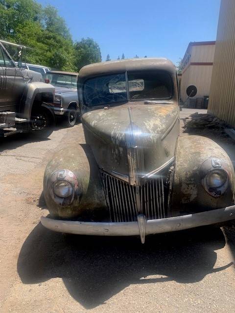 Ford-Truck-1941-1