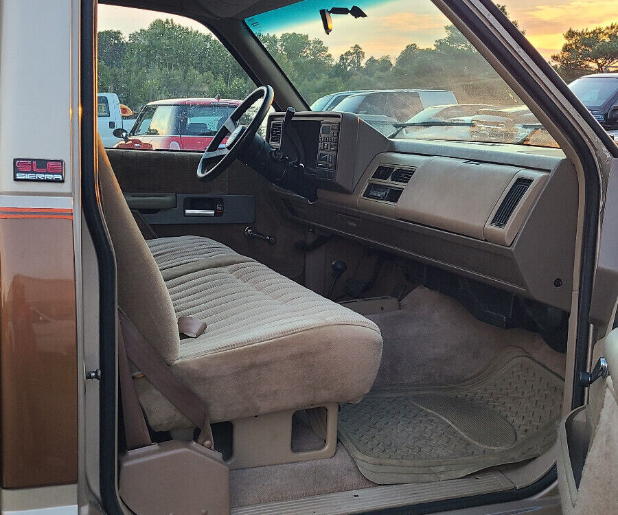 GMC-Sierra-2500-1990-19