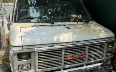 Gmc-Rally-34-ton-nominal-1986