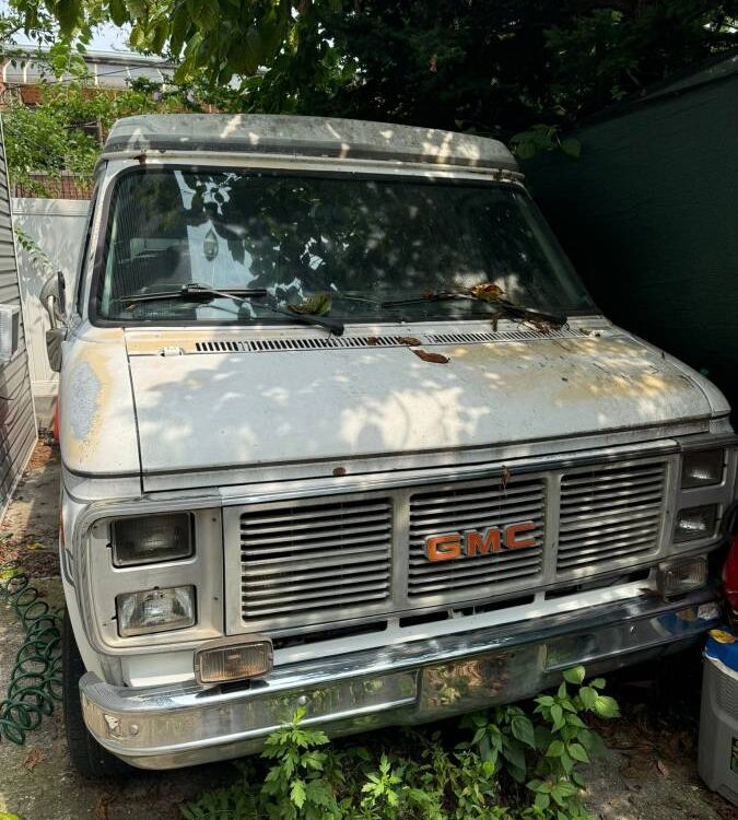 Gmc-Rally-34-ton-nominal-1986