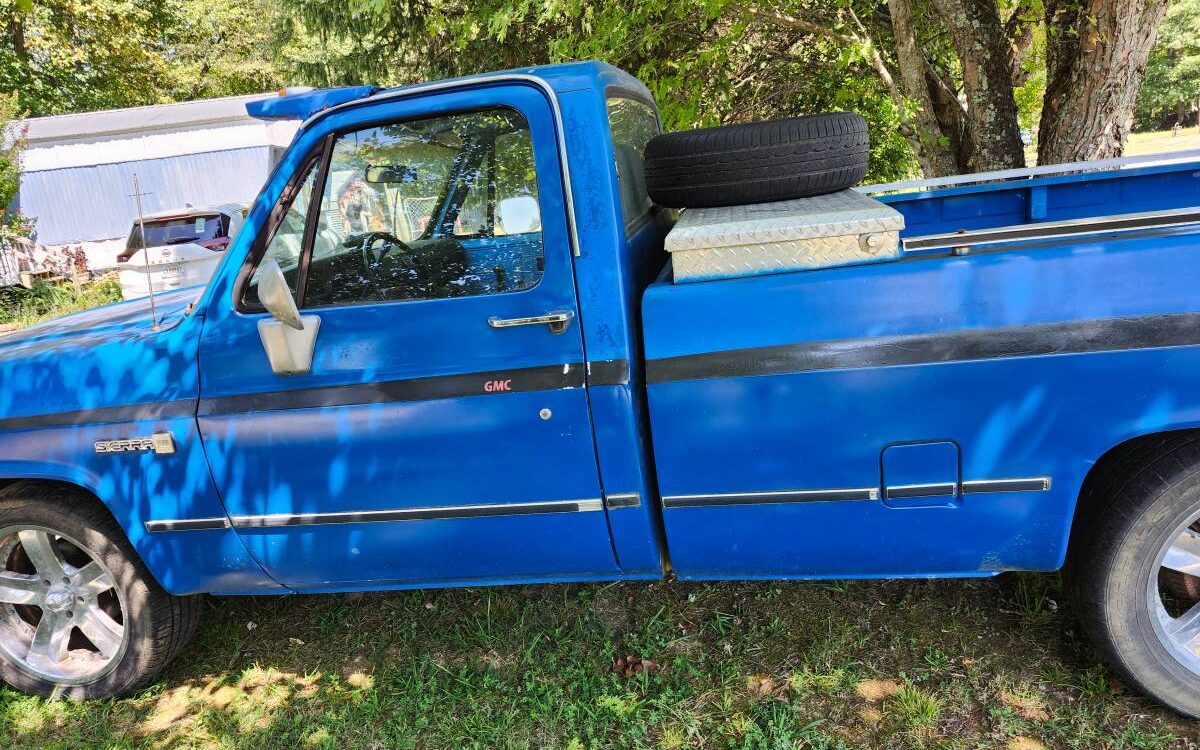 Gmc-Sierra-1982-1