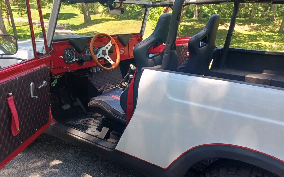 International-Harvester-Scout-SUV-1965-10