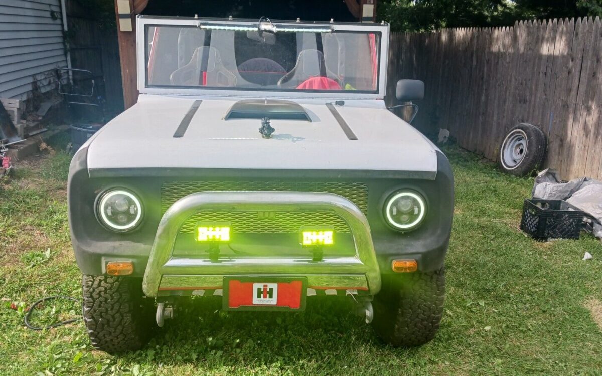 International-Harvester-Scout-SUV-1965-17