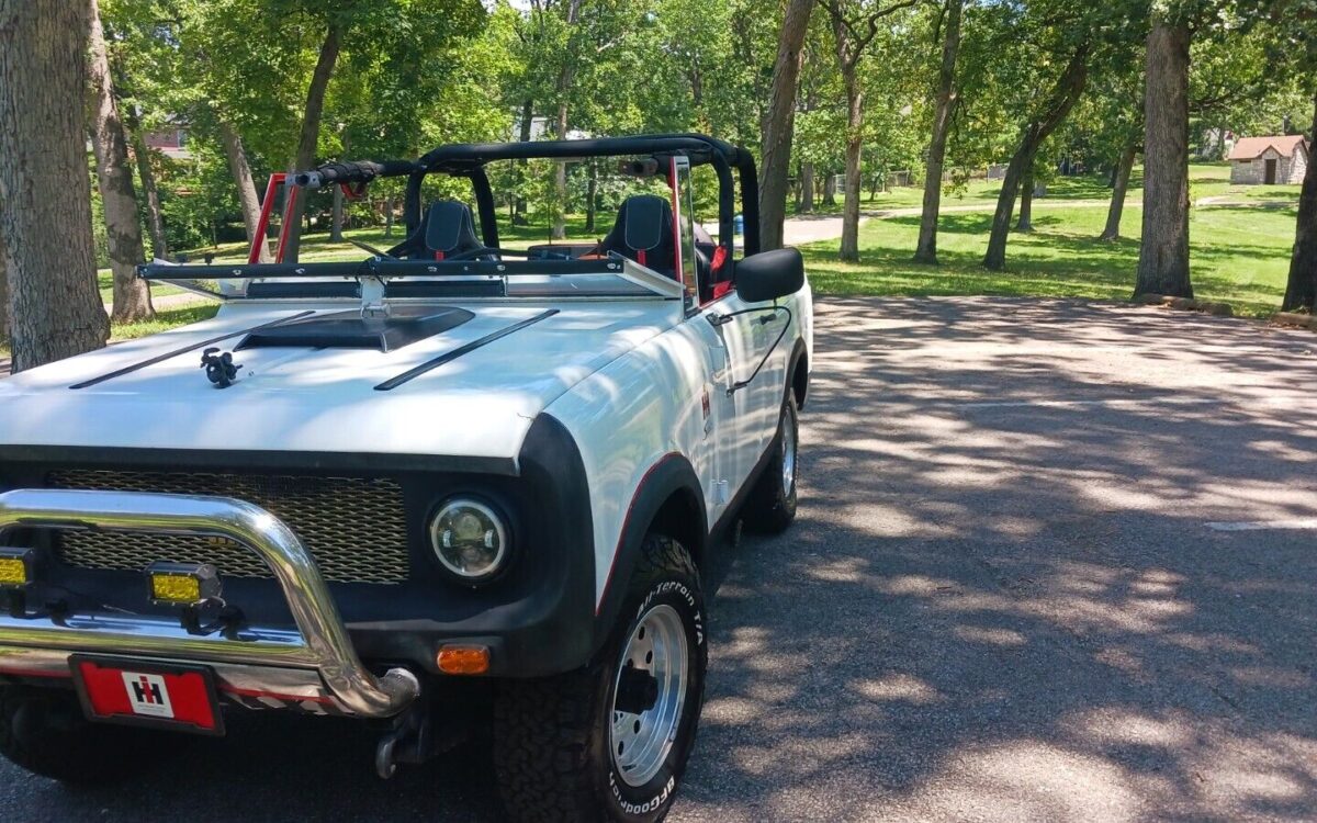 International-Harvester-Scout-SUV-1965-2