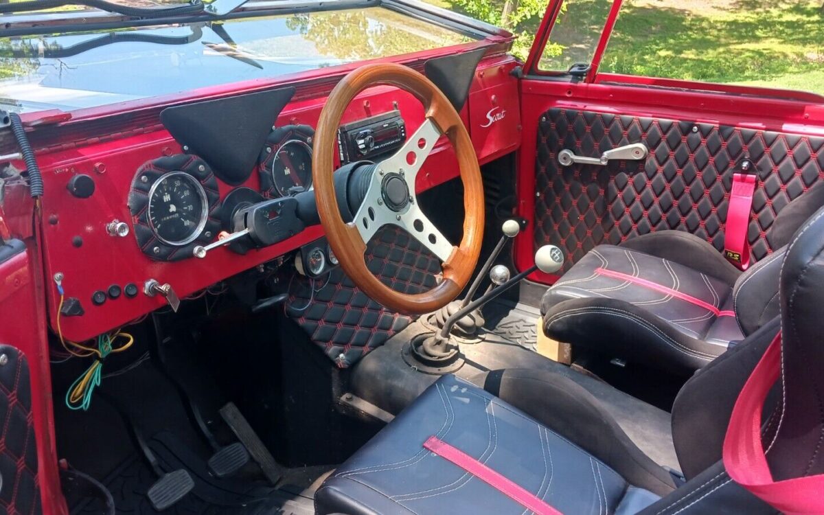 International-Harvester-Scout-SUV-1965-26