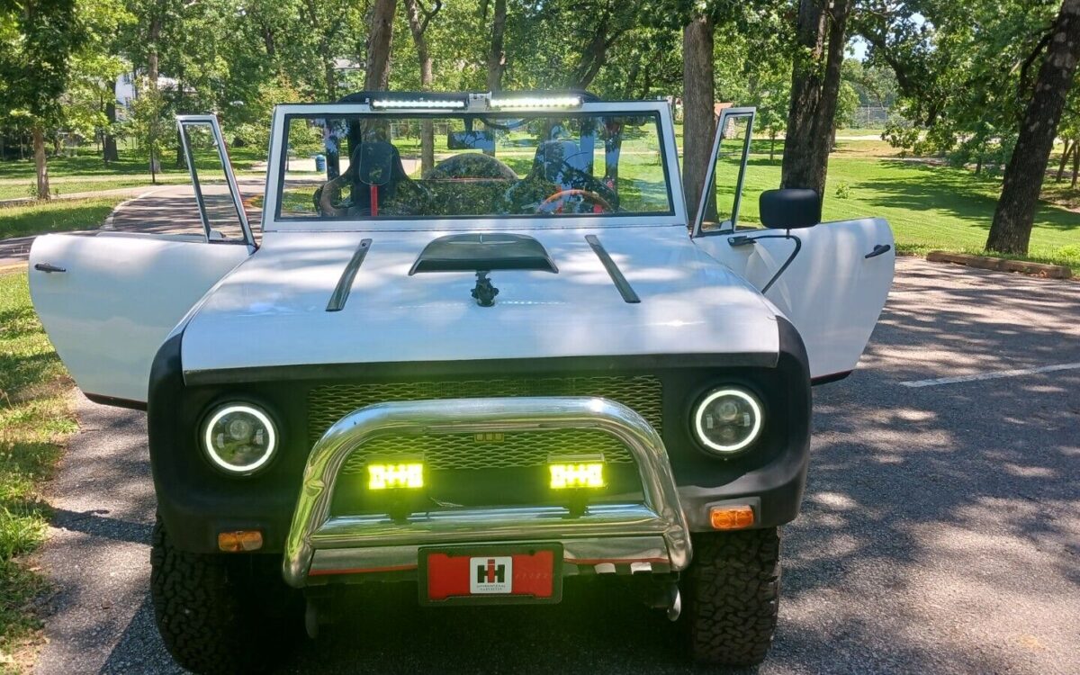 International-Harvester-Scout-SUV-1965-4