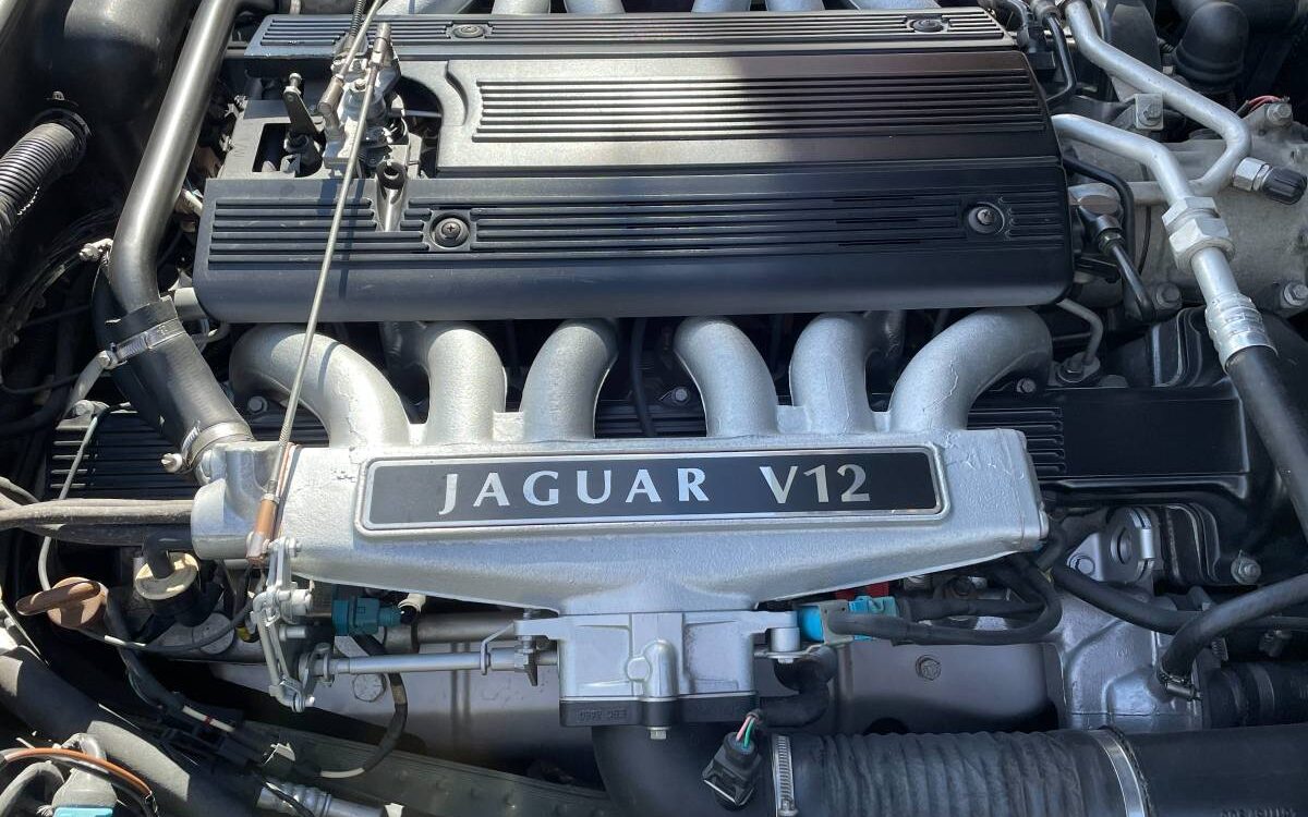 Jaguar-Xj12-1994-19