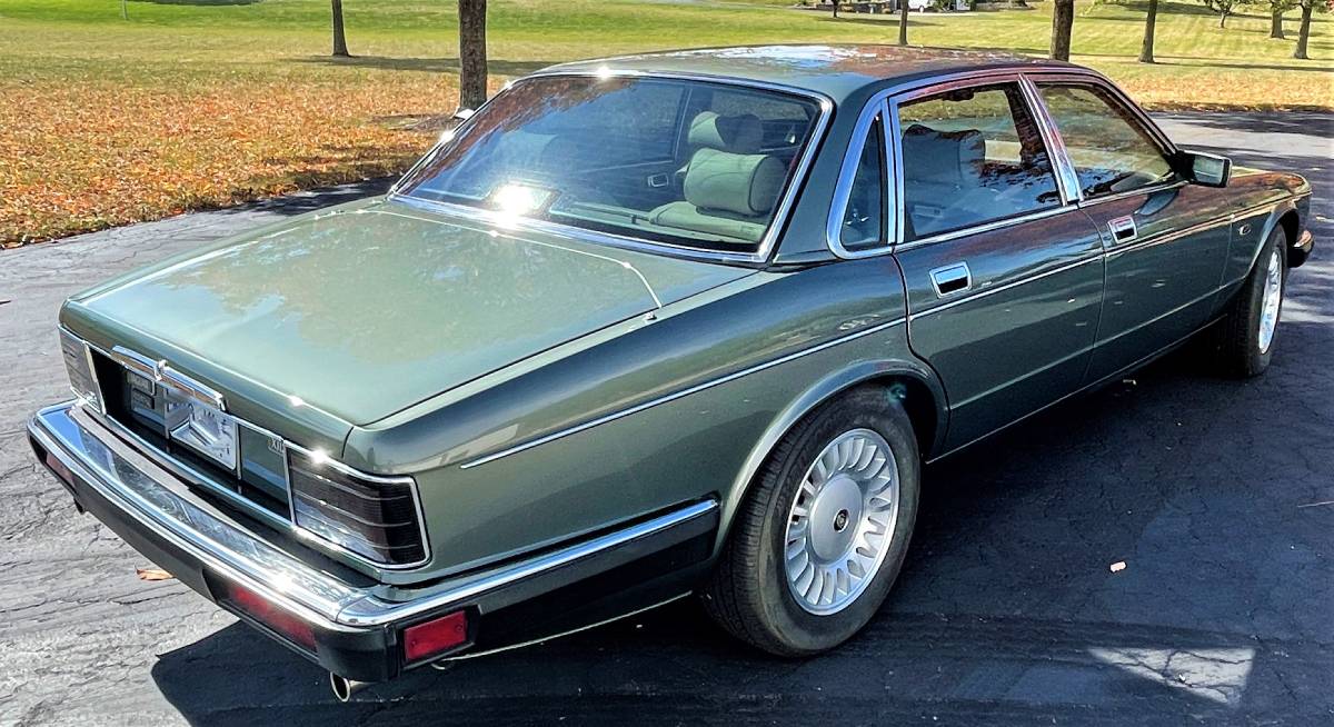 Jaguar-Xj12-1994-5