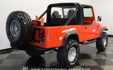 Jeep-CJ-1982-11