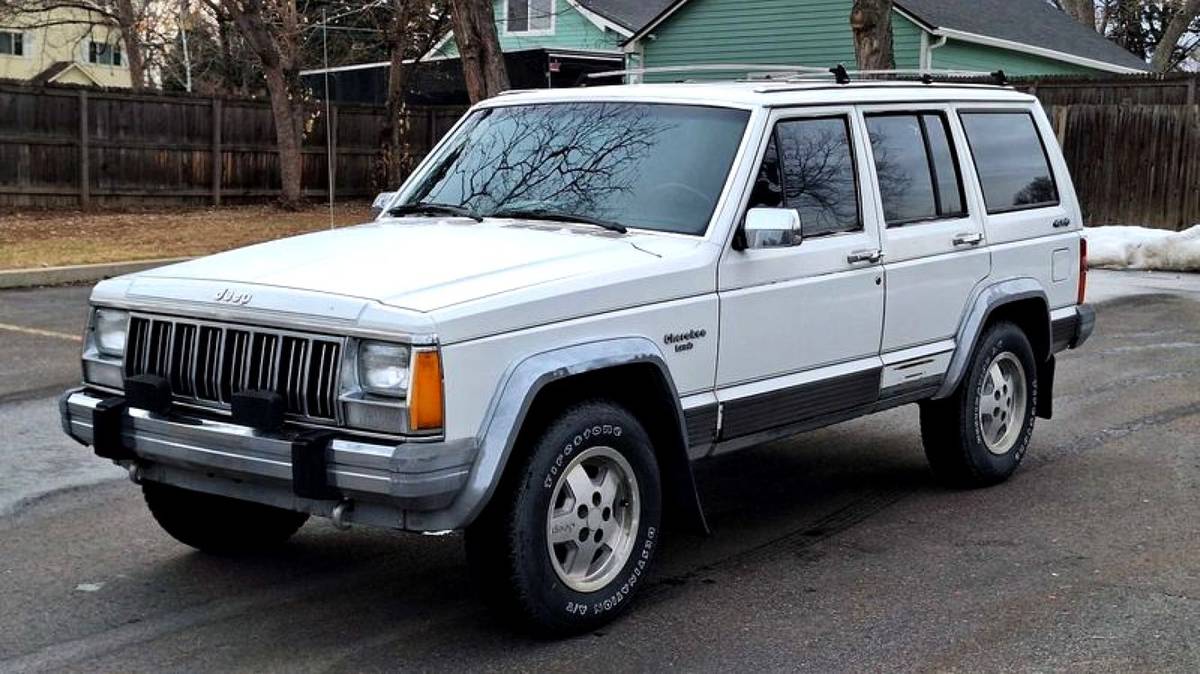 Jeep-Cherokee-1988-14