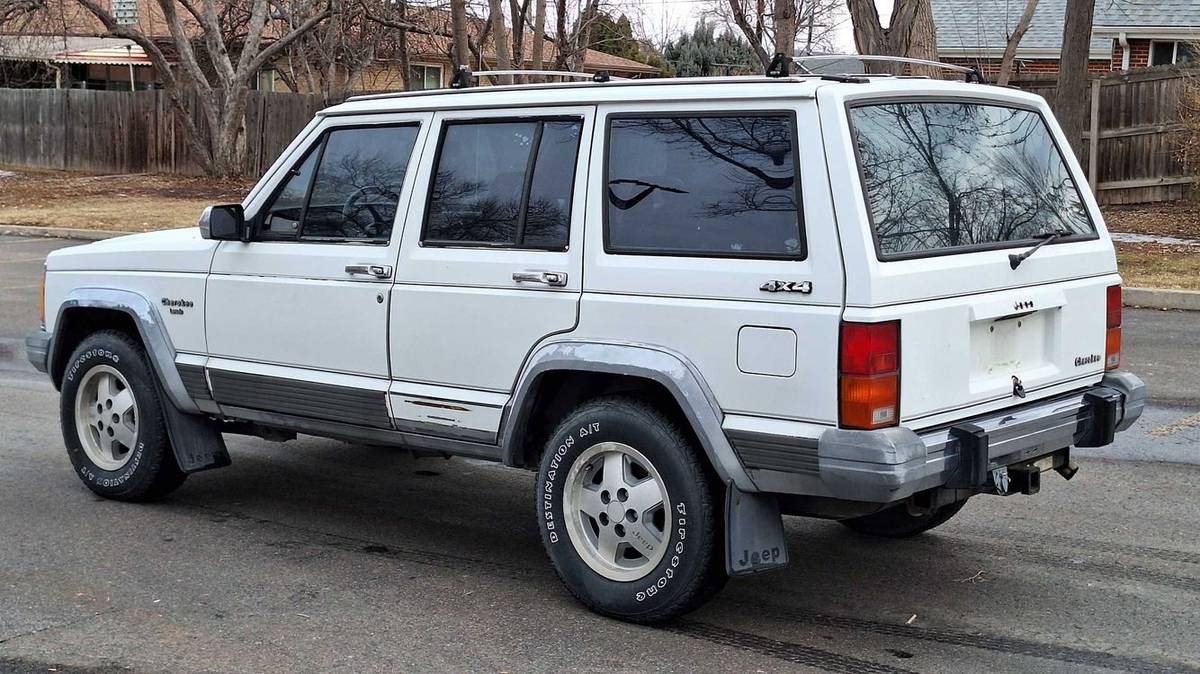 Jeep-Cherokee-1988-5