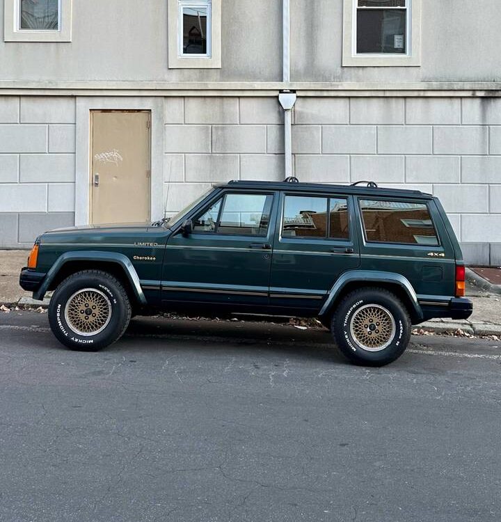 Jeep-Cherokee-1991-2