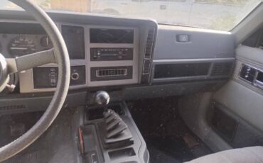 Jeep-Cherokee-laredo-1990-5