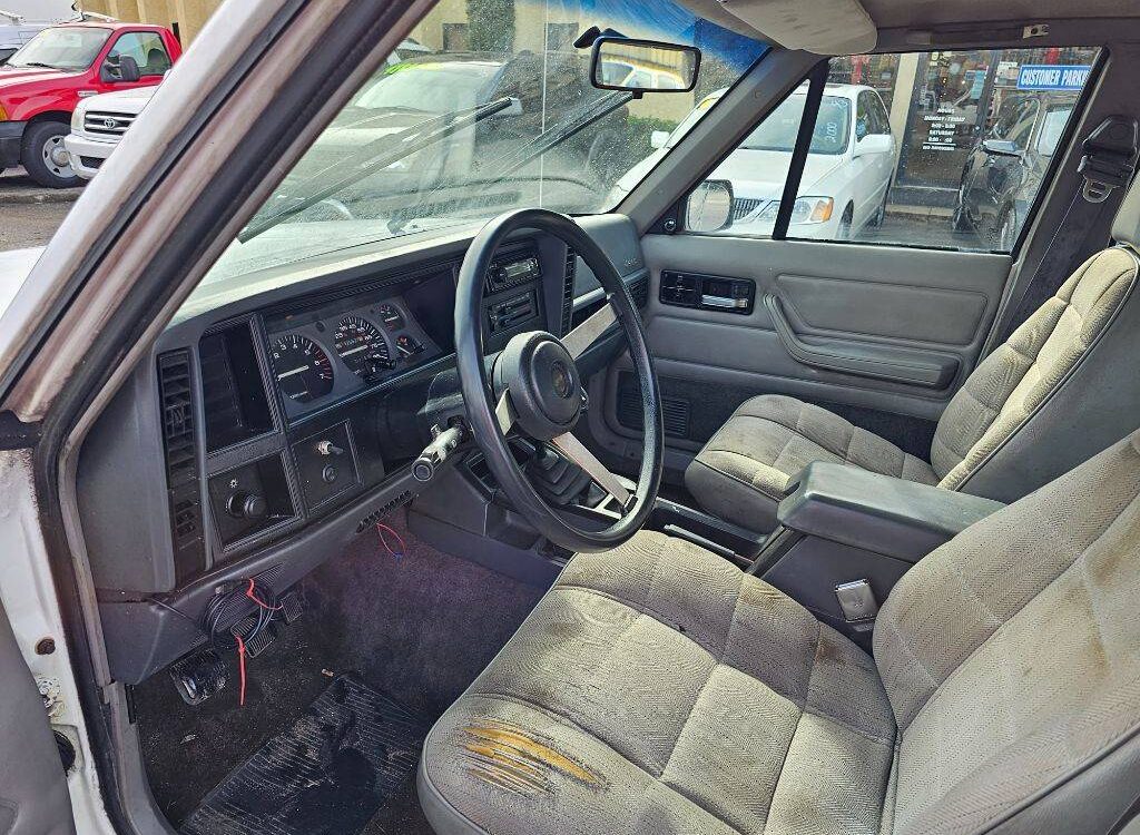 Jeep-Cherokee-sport-1994-9