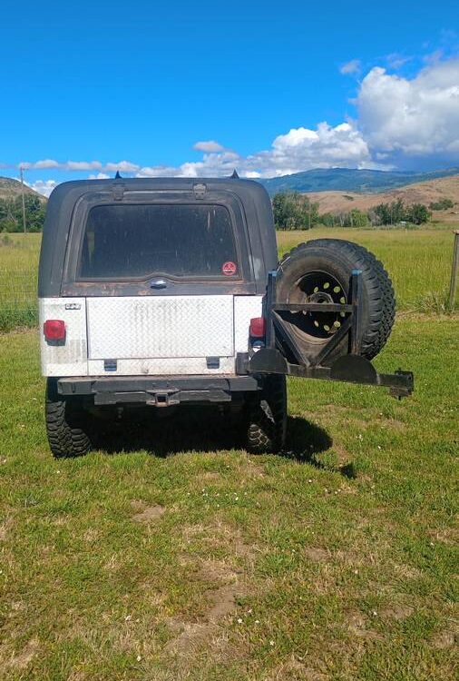 Jeep-Cj7-1979-2