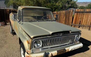 Jeep-J2000-1967