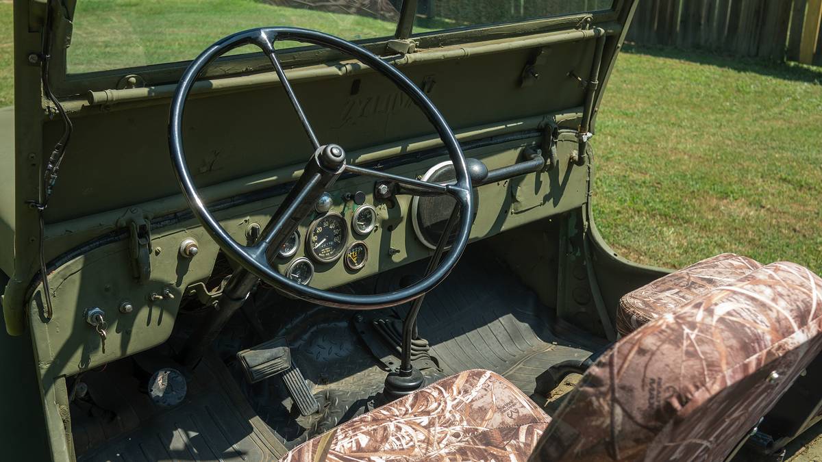 Jeep-Willys-1945-2