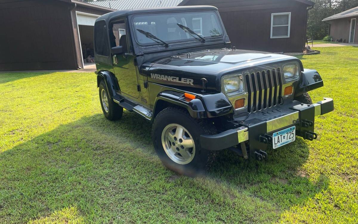 Jeep-Wrangler-1988-1