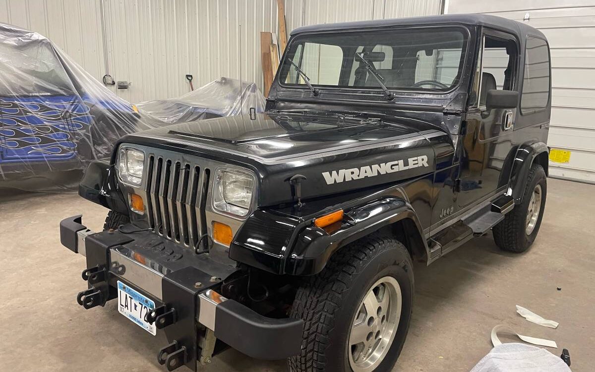 Jeep-Wrangler-1988-9