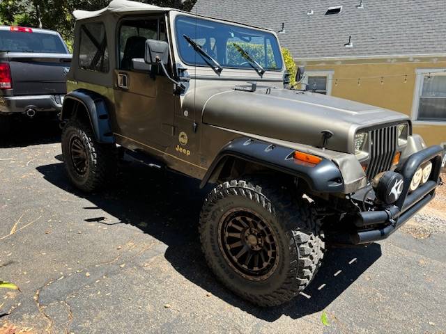 Jeep-Wrangler-1990