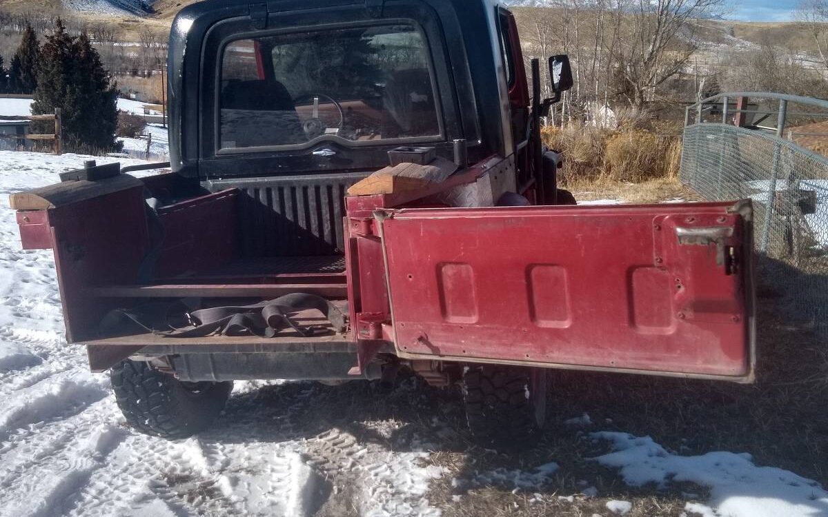 Jeep-Wrangler-fully-customized-1988-9