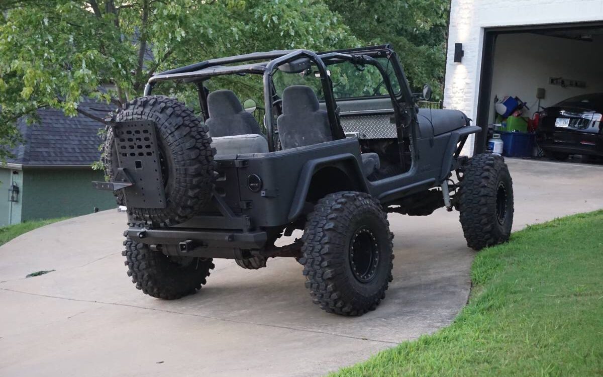 Jeep-Wrangler-yj-1988-4