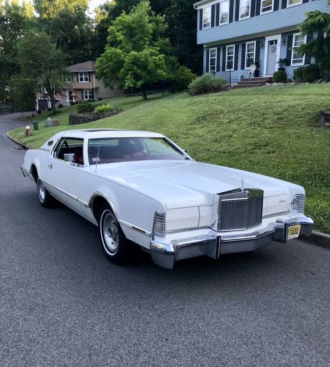 Lincoln-Continental-mark-iv-1976-1