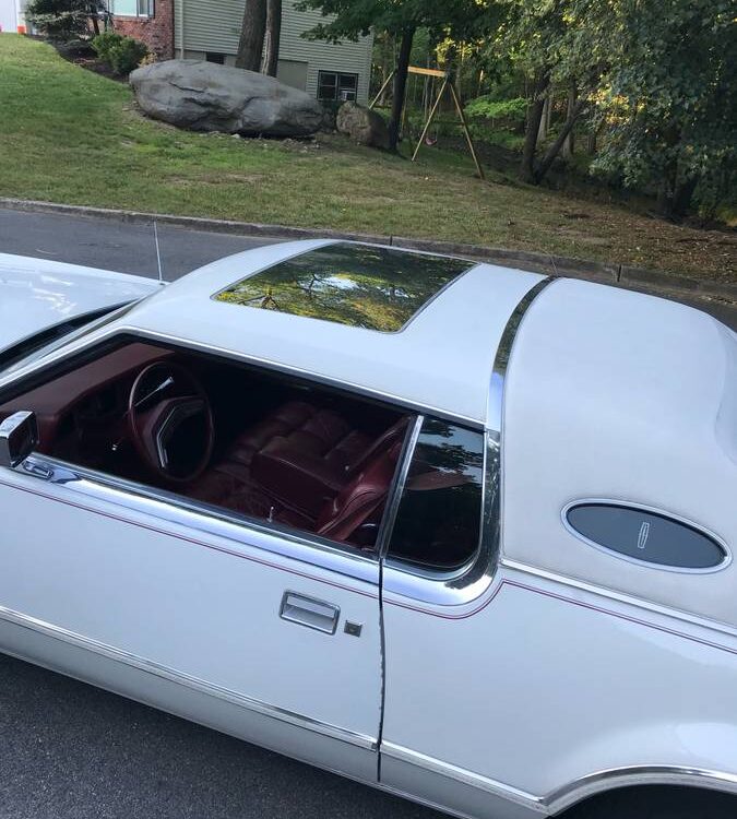 Lincoln-Continental-mark-iv-1976-5