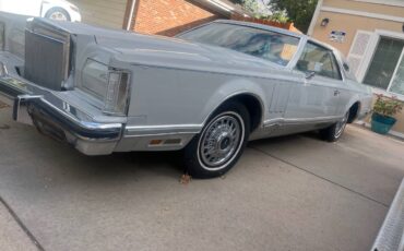 Lincoln-Continental-mark-v-1979