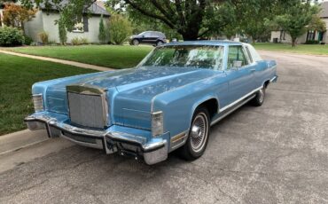 Lincoln-Continental-town-coupe-1978-15